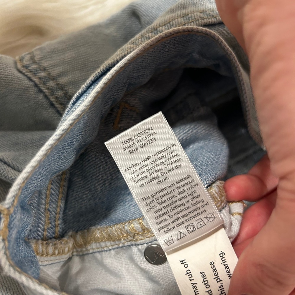 PacSun Boyfriend‎ Jeans Light Wash Distressed Ripped Raw Hem Women's Size 28 - Picture 6 of 10